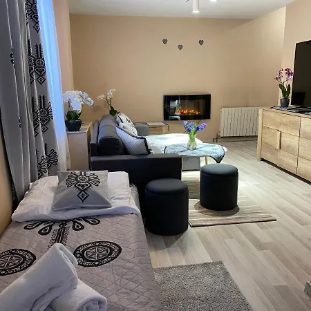 Willa Anna Apartment *